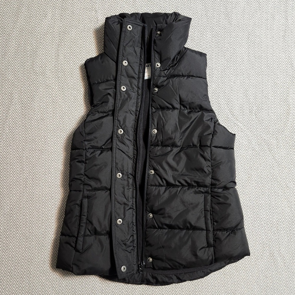 Old Navy Womens Puffer Vest Black Quilted Fleece Lined Full Zip Snap S 978594-02 - Picture 3 of 9